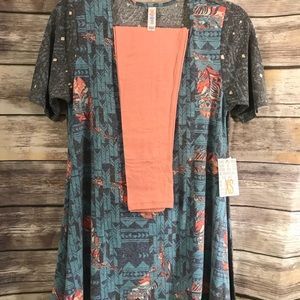 NWT LULAROE 🍑 XS 2-PIECE OUTFIT